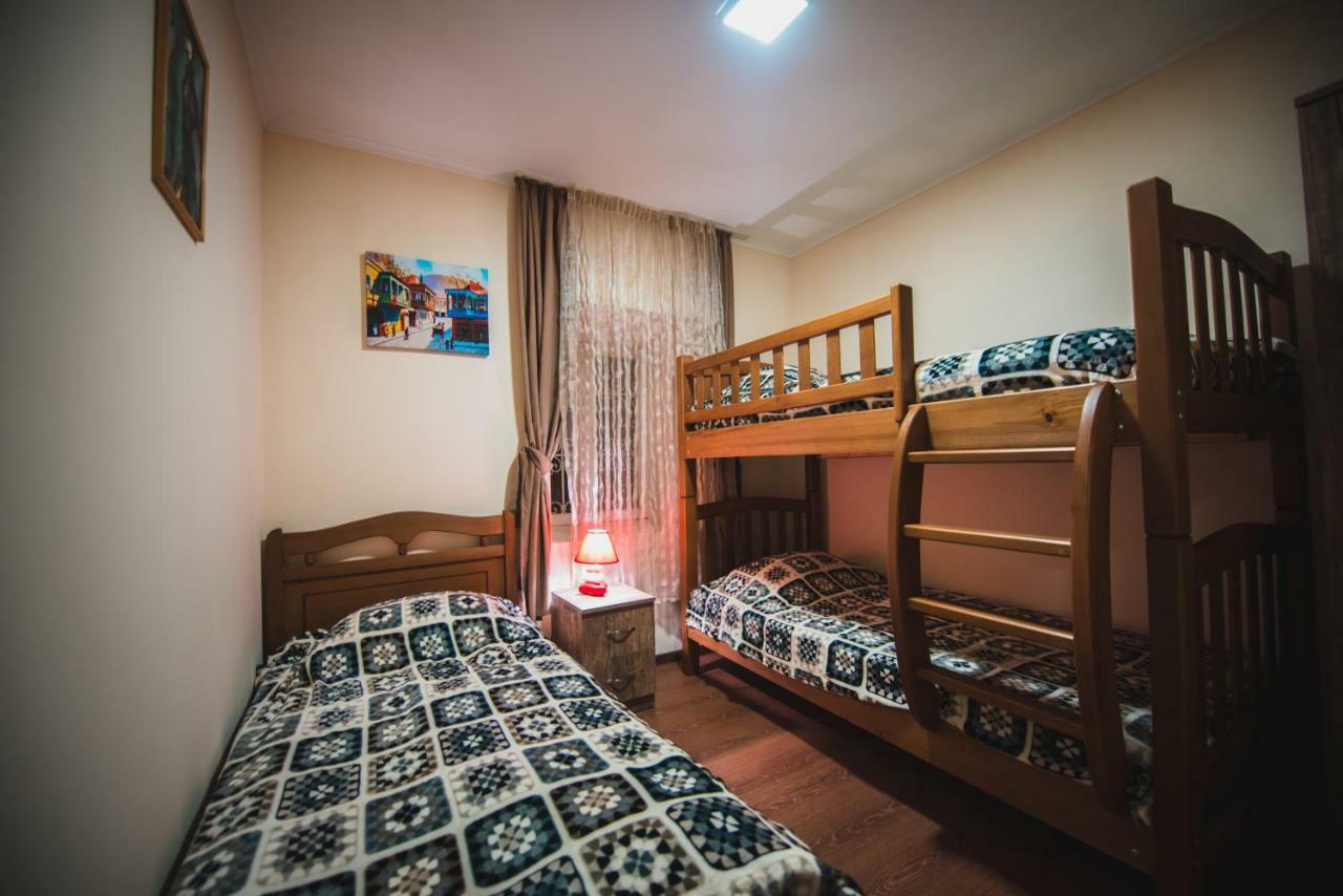 Cozy Apartment In Center Of Old Tbilisi Eksteriør bilde