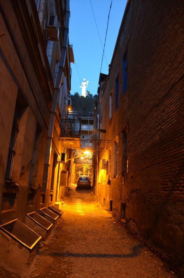Cozy Apartment In Center Of Old Tbilisi Eksteriør bilde